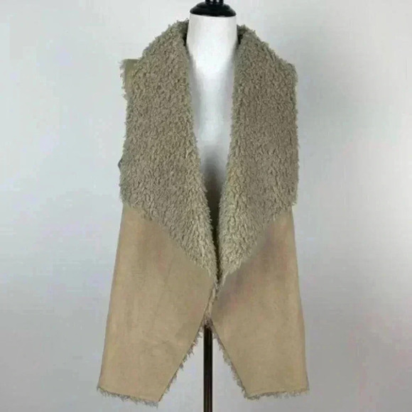 Velvet faux suede vest size M tan open front - Picture 2 of 7